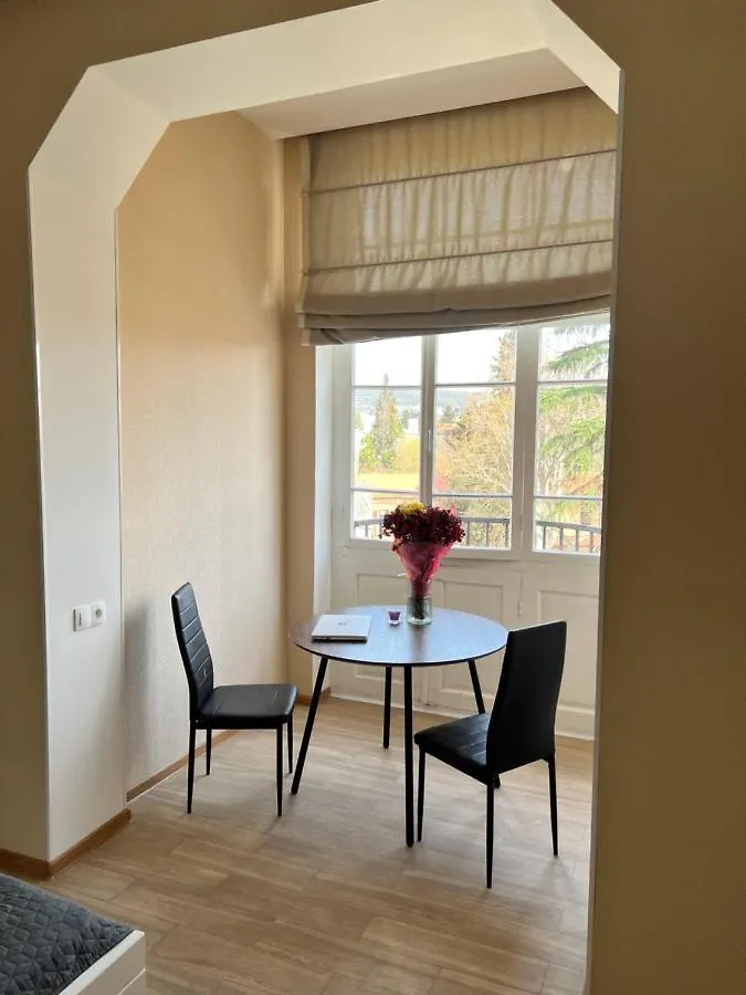 טביליסי Riverfront Apartment