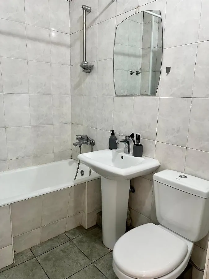 טביליסי Riverfront Apartment גאורגיה